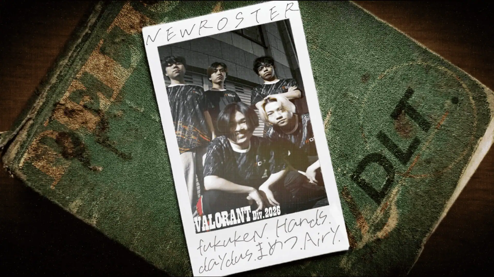 RIDDLE VALORANT部門のVCJ優勝記念Tシャツ S__4276313.jpg